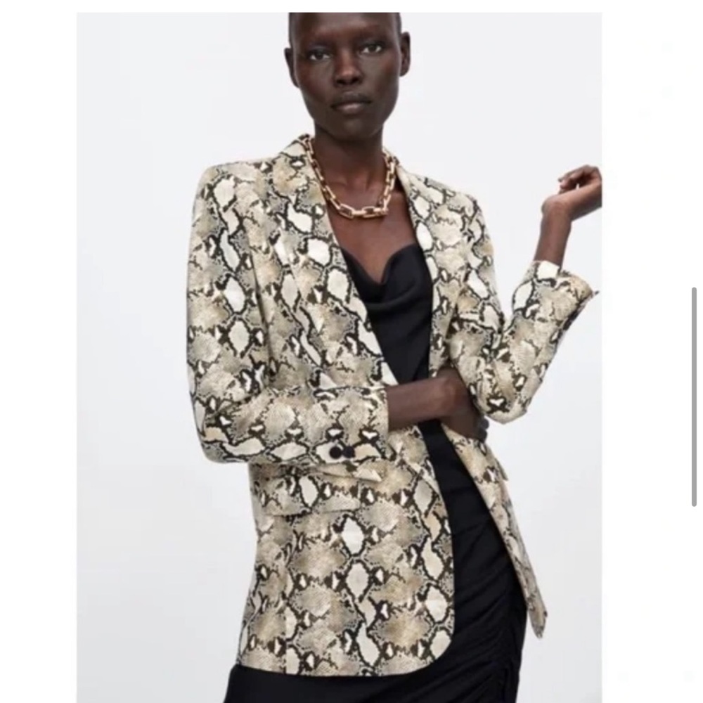 Zara beige brown python D kin  snake print blazer size M career preppy feminine